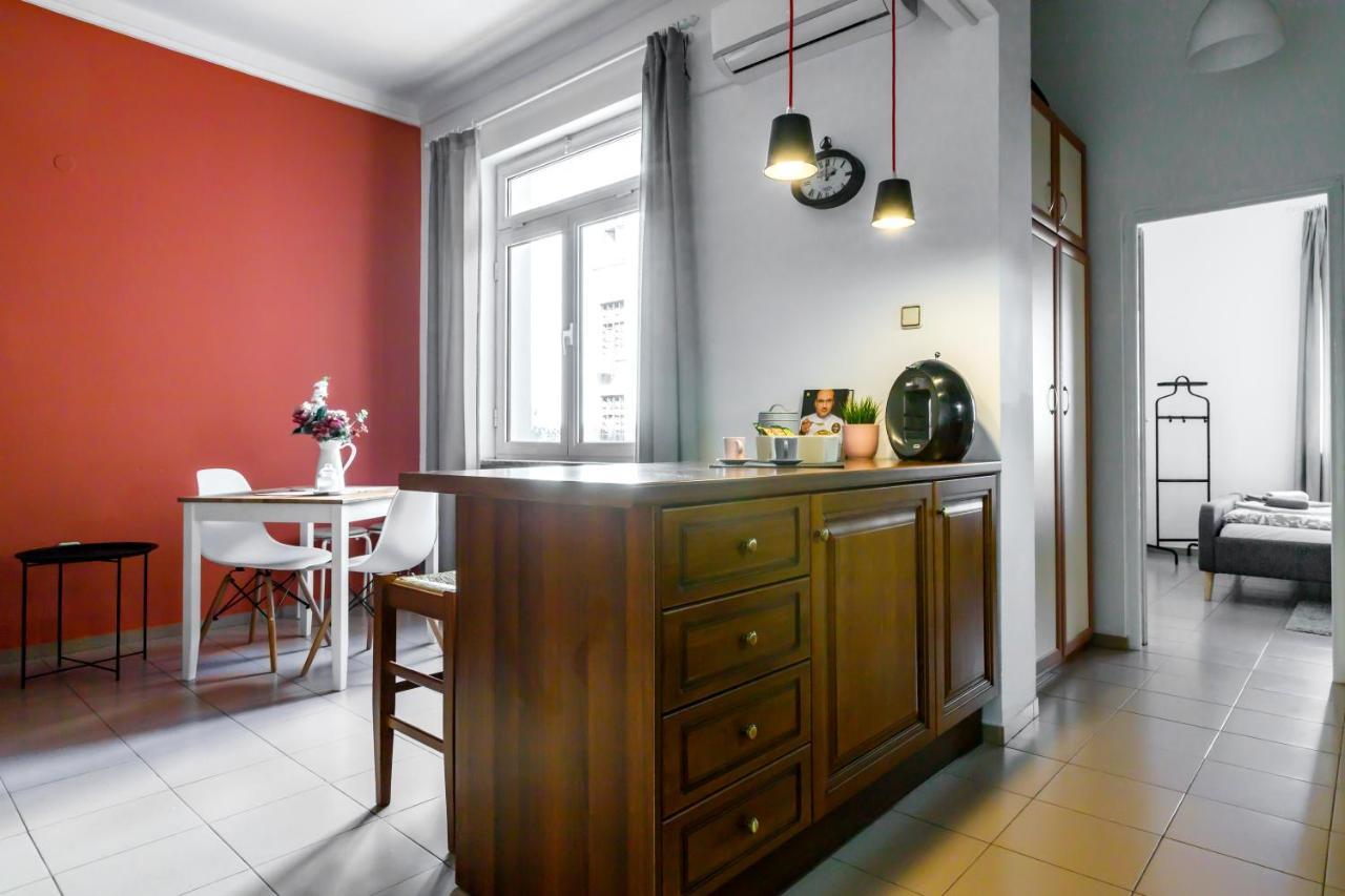 11 Apartment *